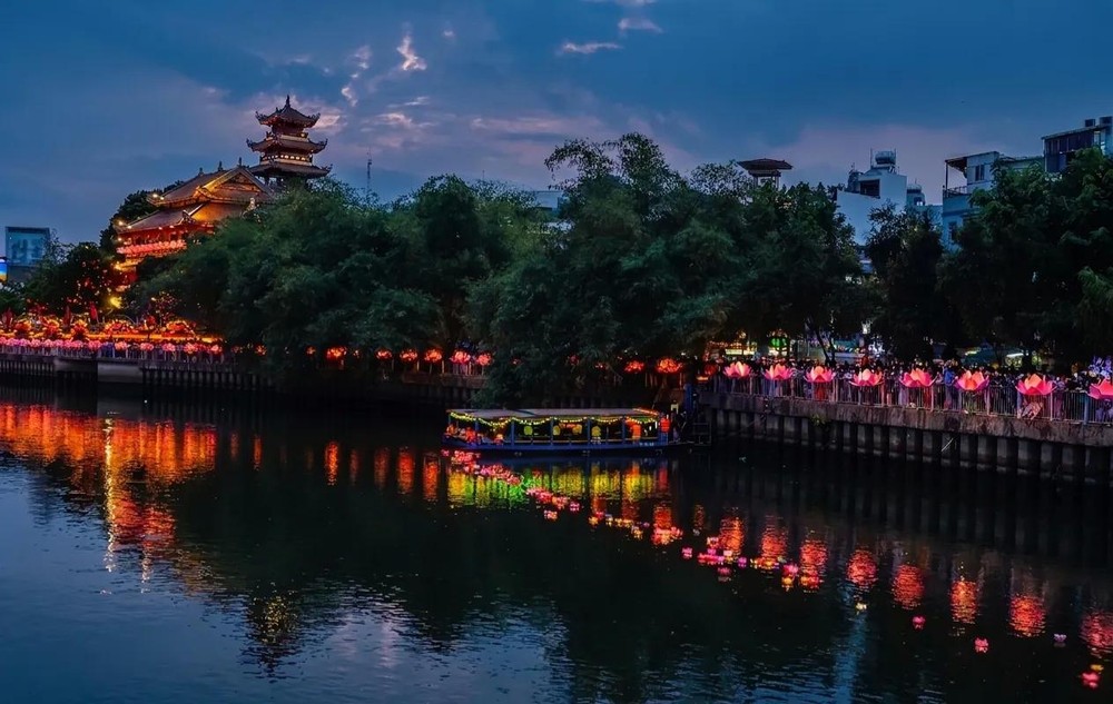 vesak5.jpg