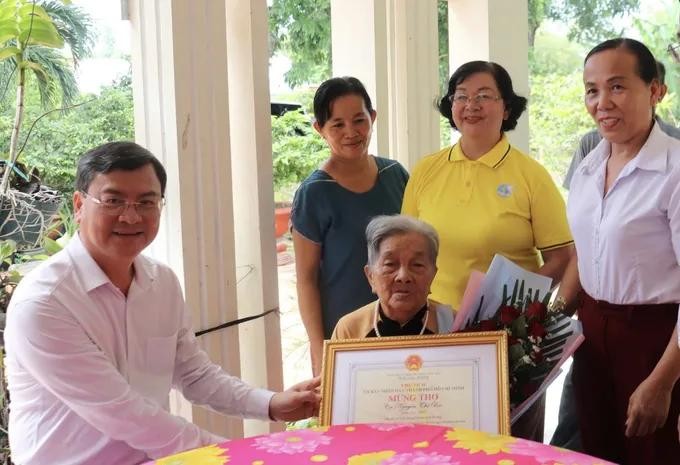 chúc thọ1.jpg
