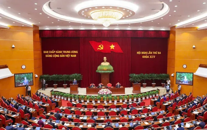 phien-khai-mac-hoi-nghi-lan-thu-3-ban-chap-hanh-trung-uong-dang-khoa-xiv-sang-20-7-anh-viet-chung-3438-9279.jpg