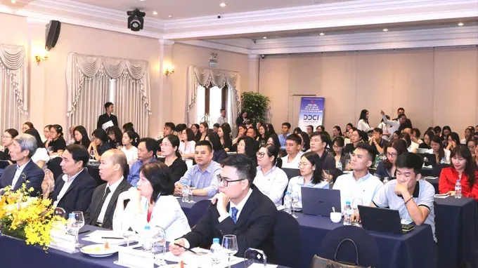 hoi-nghi-logistics-1-5789-991.jpg