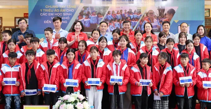 aoamdentruong1-9234-6047.jpg