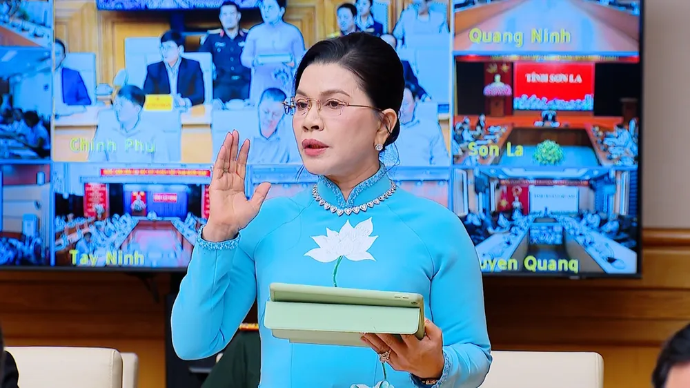 Bà Đặng Thị Kim Oanh – Chủ tịch HĐQT, Tổng Giám đốc Kim Oanh Group, phát biểu tại Phiên họp thứ 2 - Phát triển đột phá về nhà ở xã hội