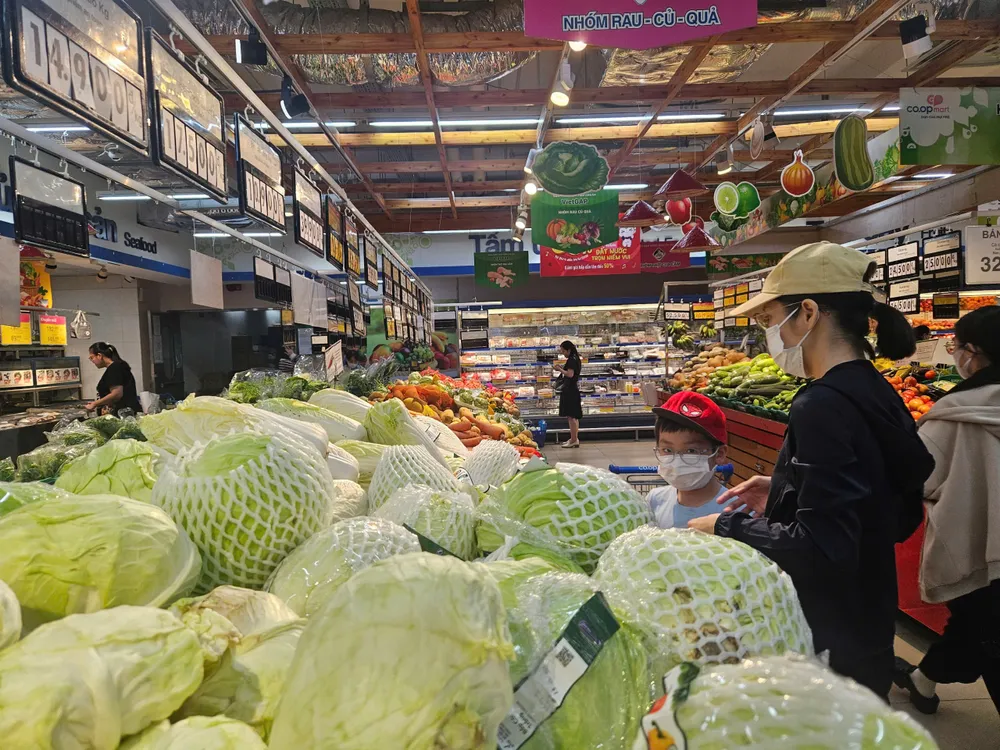 Sản phẩm được dán nhãn “Tick xanh trách nhiệm” trong siêu thị 