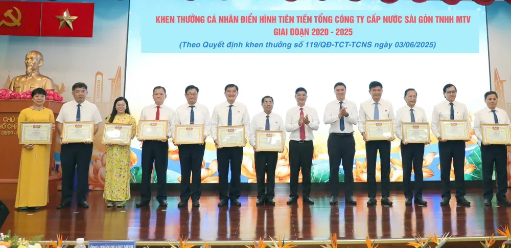 Các gương điển hình tiên tiến giai đoạn 2020 - 2025 được biểu dương tại hội nghị 