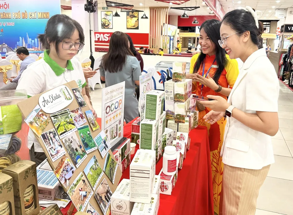 Sản phẩm OCOP được trưng bày tại siêu thị Co.opmart