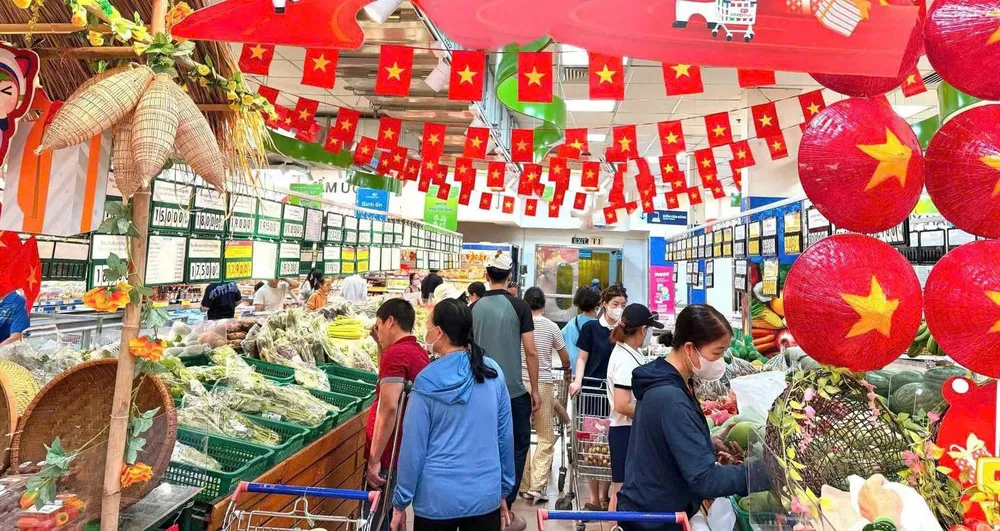 Sức mua bật tăng, kỳ vọng bứt phá cuối năm