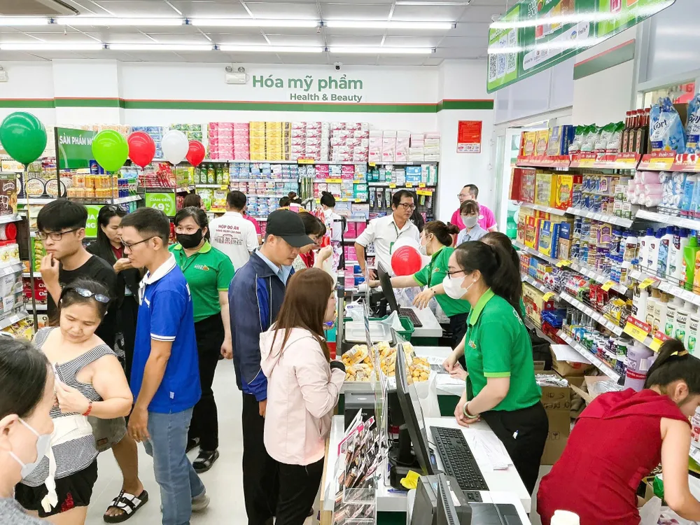 Cửa hàng Co.op Food trở thành điểm mua sắm tiện lợi của người dân ở các khu dân cư