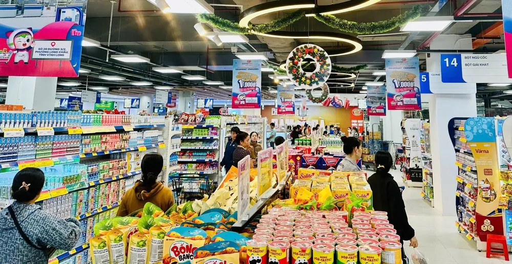 Không gian mua sắm mới của Co.opmart Vĩnh Long