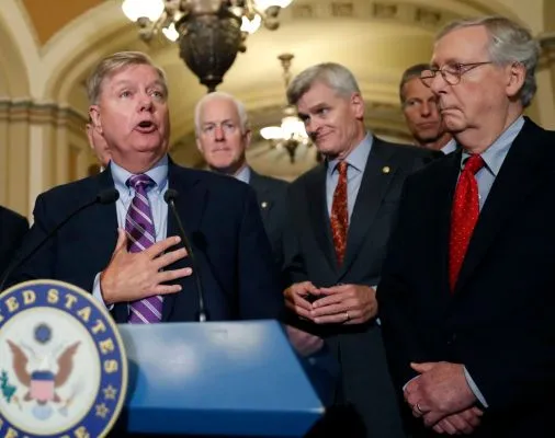 Thượng Nghị sĩ  Lindsey  Graham -đồng bảo trợ dự luật ý tế mới thay Obamacare phát biểu tại Điện Capitol