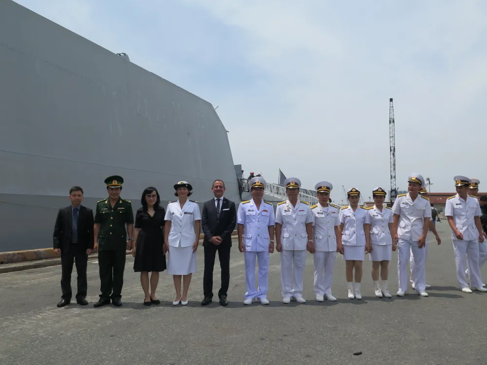 Tàu Hải quân Pháp Surcouf thăm TPHCM ảnh 2