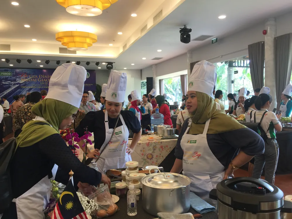 Khi gia đình ngoại giao vào bếp lần thứ III năm 2020 ảnh 3