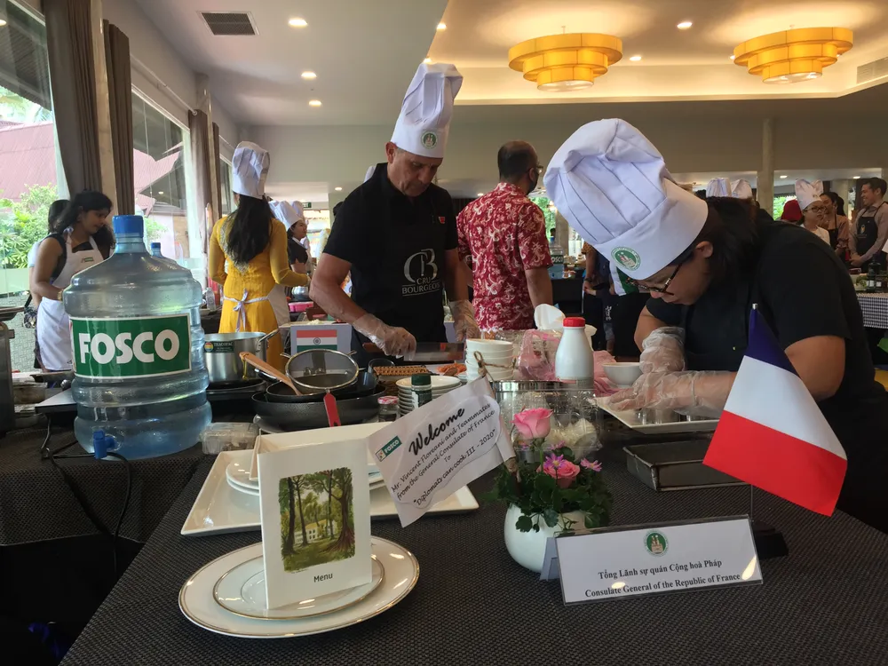 Khi gia đình ngoại giao vào bếp lần thứ III năm 2020 ảnh 4