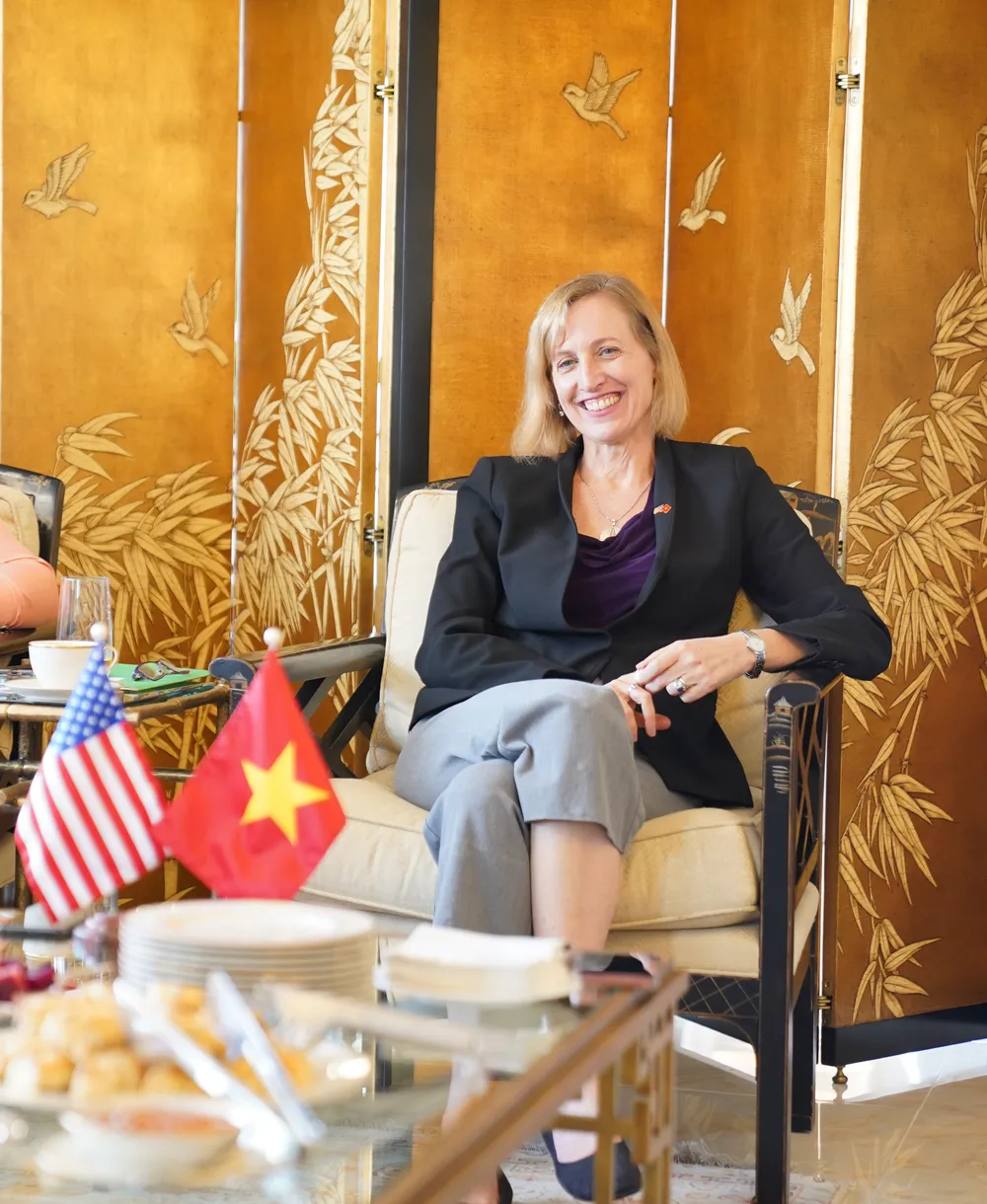 Tổng Lãnh sự Hoa Kỳ tại TPHCM Susan M. Burns trong cuộc gặp báo chí TPHCM sáng 15-2 Tổng Lãnh sự Hoa Kỳ tại TPHCM Susan M. Burns trong cuộc gặp báo chí TPHCM sáng 15-2