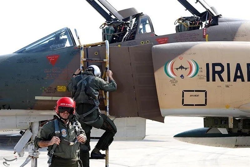 Phi công Iran.jpg