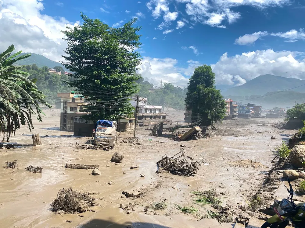 Lũ quét tại biên giới Nepal - Trung Quốc: Ít nhất 31 người chết, gần 400 người mất tích