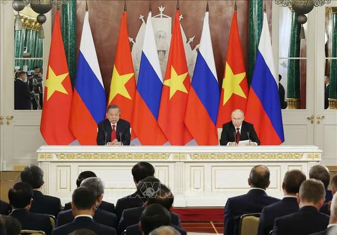 Họp báo.jpg