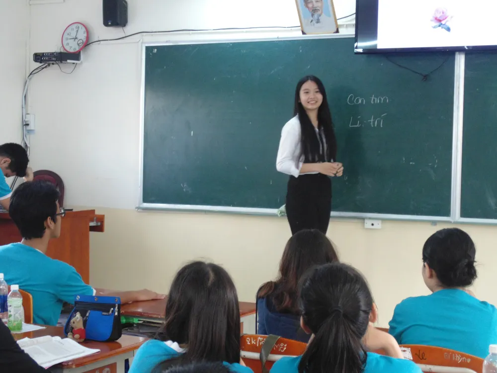 Học sinh hào hứng tham gia trải nghiệm “Một ngày làm giáo viên”  ảnh 3