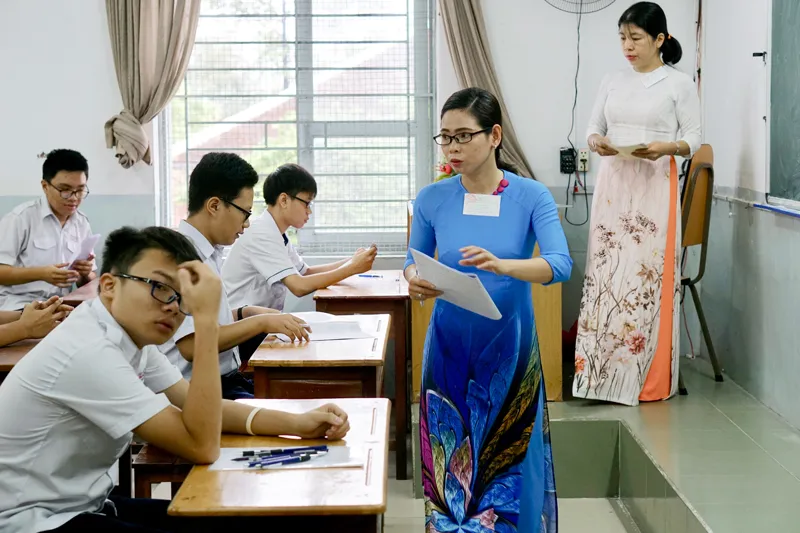 Sáng 2-6, hơn 87.000 thí sinh bước vào kỳ thi tuyển sinh lớp 10 công lập ảnh 1