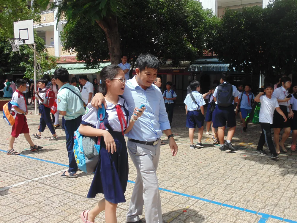 Thí sinh thở phào với đề thi vào lớp 6 Trường THPT chuyên Trần Đại Nghĩa ảnh 2