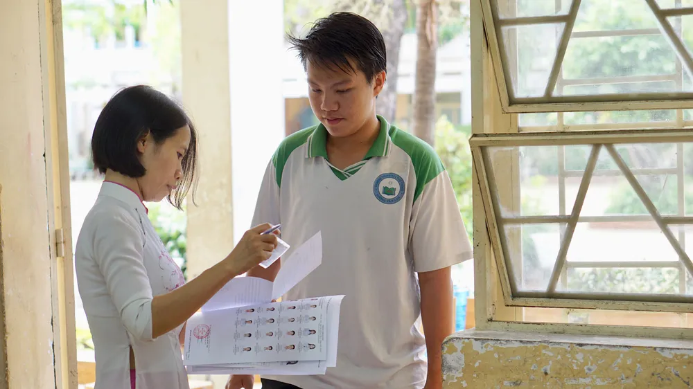 TPHCM: Hơn 78.000 thí sinh làm thủ tục dự thi THPT quốc gia năm 2018 ảnh 5