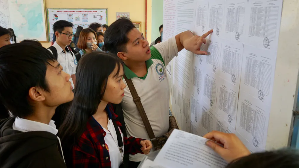 TPHCM: Hơn 78.000 thí sinh làm thủ tục dự thi THPT quốc gia năm 2018 ảnh 1