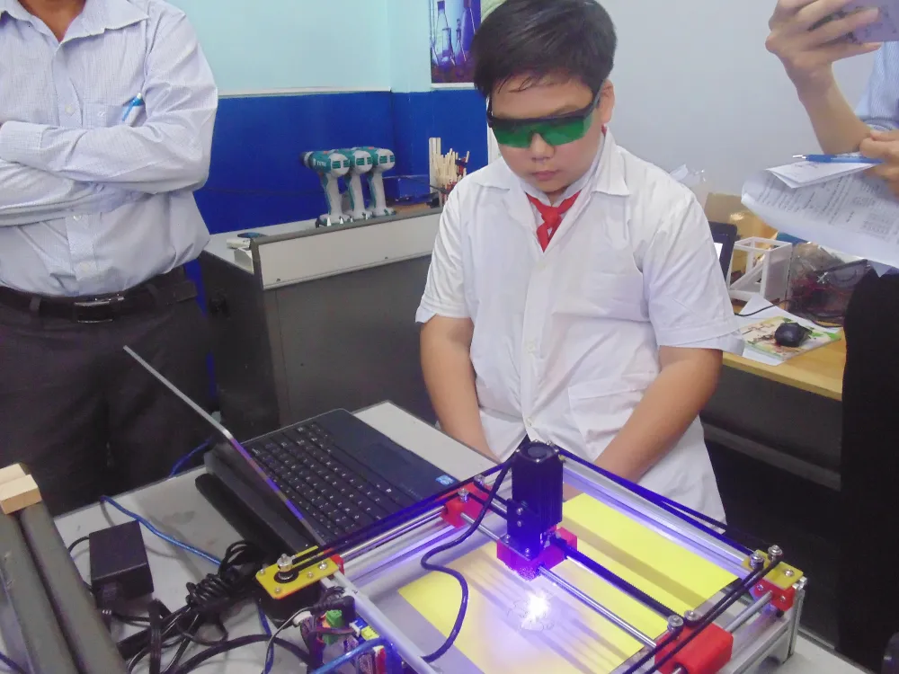 Học sinh trường Lê Quý Đôn hào hứng trải nghiệm cùng tiết học STEAM ảnh 5