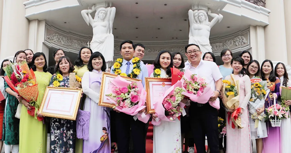 50 nhà giáo tiêu biểu của TPHCM được vinh danh Giải thưởng Võ Trường Toản ảnh 6