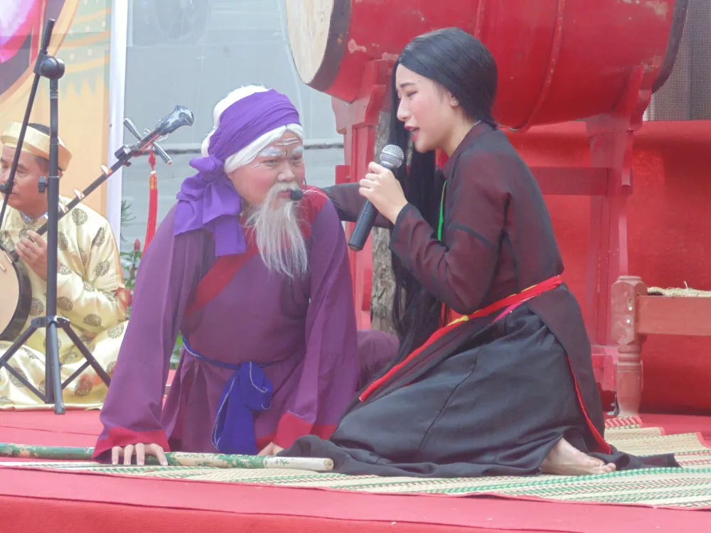 Khi học sinh thử sức với chèo ảnh 5