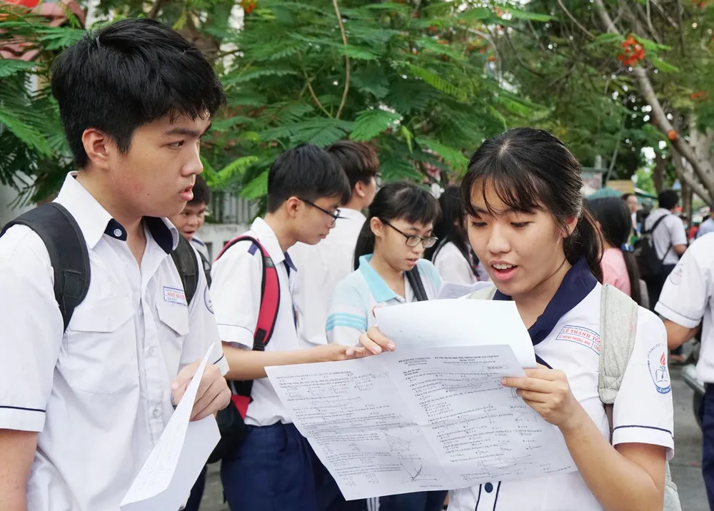 TPHCM: Đề thi môn Toán nhẹ nhàng, không gây áp lực với thí sinh  ảnh 1