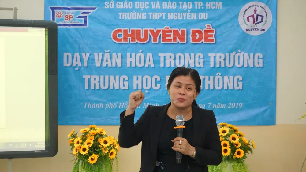 Lần đầu tiên đưa chuyên đề Giáo dục văn hóa vào trường phổ thông ảnh 3