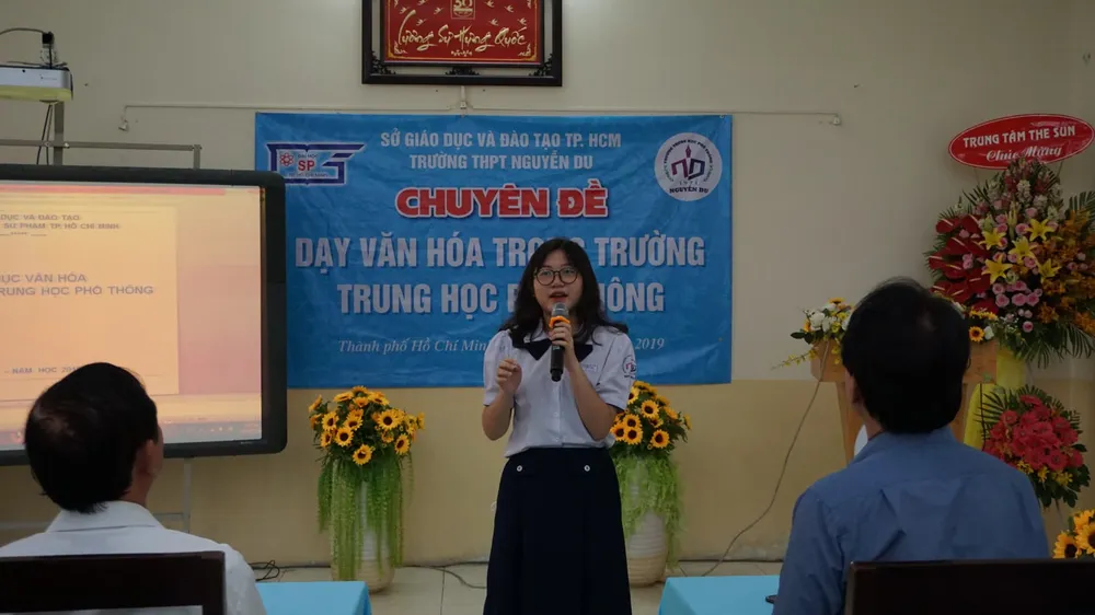 Lần đầu tiên đưa chuyên đề Giáo dục văn hóa vào trường phổ thông ảnh 2