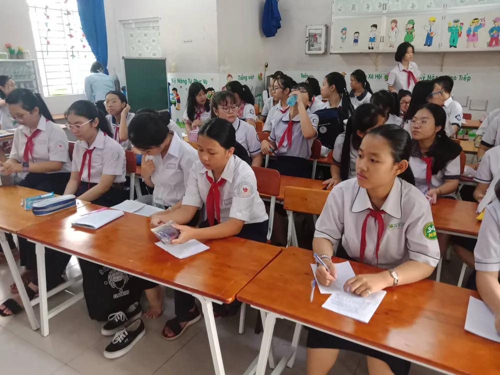 Nuôi dưỡng yêu thương thông qua đề Văn "Văn hay chữ tốt" ảnh 6