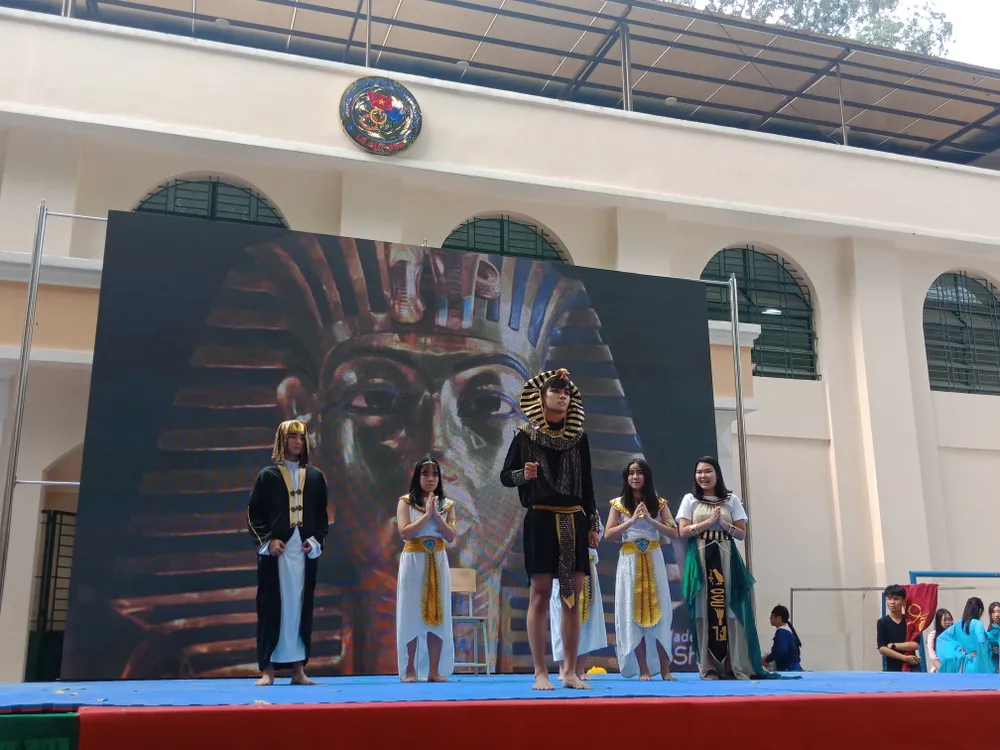 Học sinh học lịch sử qua hình thức hóa thân ảnh 4