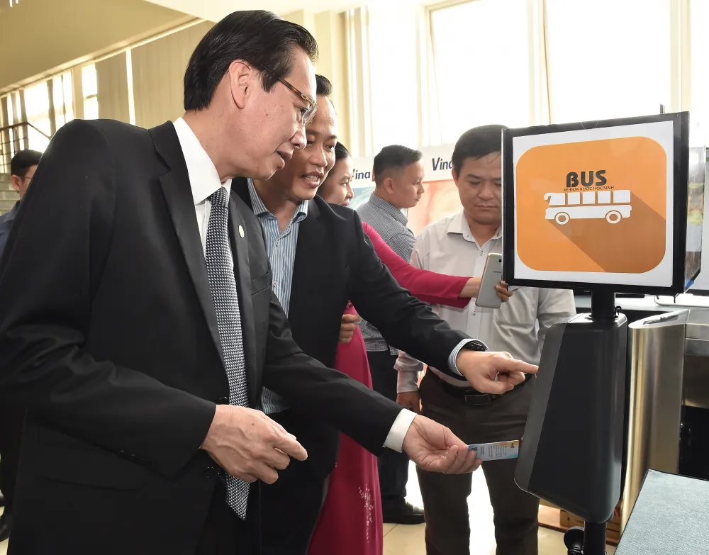 TPHCM: Nỗ lực vượt qua rào cản để thực hiện giáo dục thông minh ảnh 4