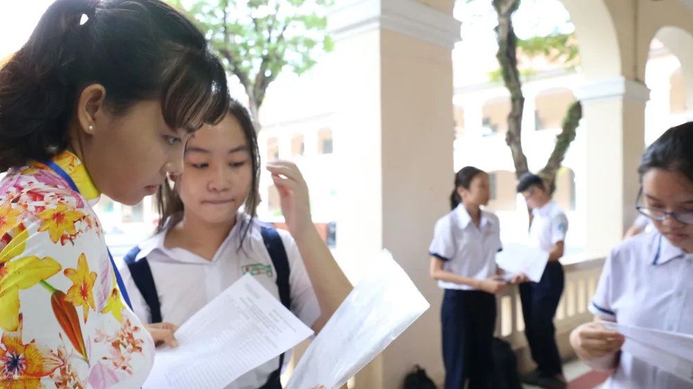 Hơn 82.000 thí sinh TPHCM bước vào môn thi đầu tiên của kỳ thi tuyển sinh lớp 10 ảnh 8