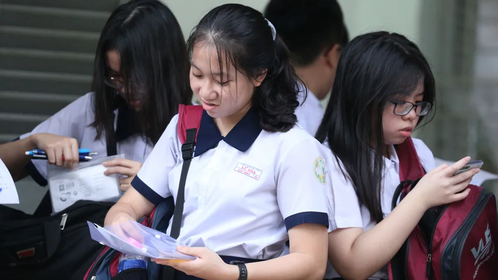 Hơn 82.000 thí sinh TPHCM bước vào môn thi đầu tiên của kỳ thi tuyển sinh lớp 10 ảnh 5