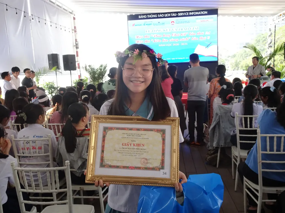 Học sinh trưởng thành hơn qua hai hội thi “Văn hay chữ tốt” và “Lớn lên cùng sách“ ảnh 3