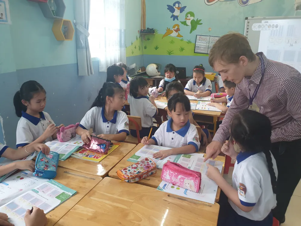 Đưa nhiều hoạt động thực nghiệm vào giảng dạy tiếng Anh cho học sinh ảnh 2