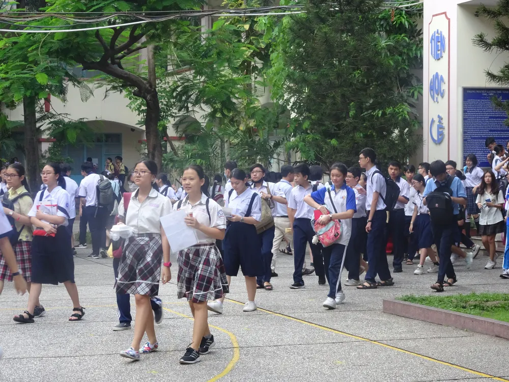 TPHCM: Gần 1.000 chỉ tiêu tuyển sinh vào lớp 10 tích hợp năm học 2021-2022 ảnh 1