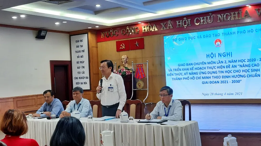 Phấn đấu đến năm 2022, TPHCM có 20% học sinh phổ thông có chứng chỉ tin học quốc tế ảnh 1