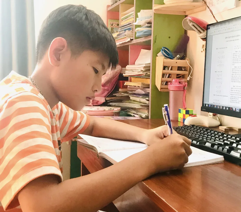 TPHCM: Hiệu trưởng quyết định hình thức học tập trực tuyến hay trực tiếp đối với học sinh khối 9 và 12 ảnh 1