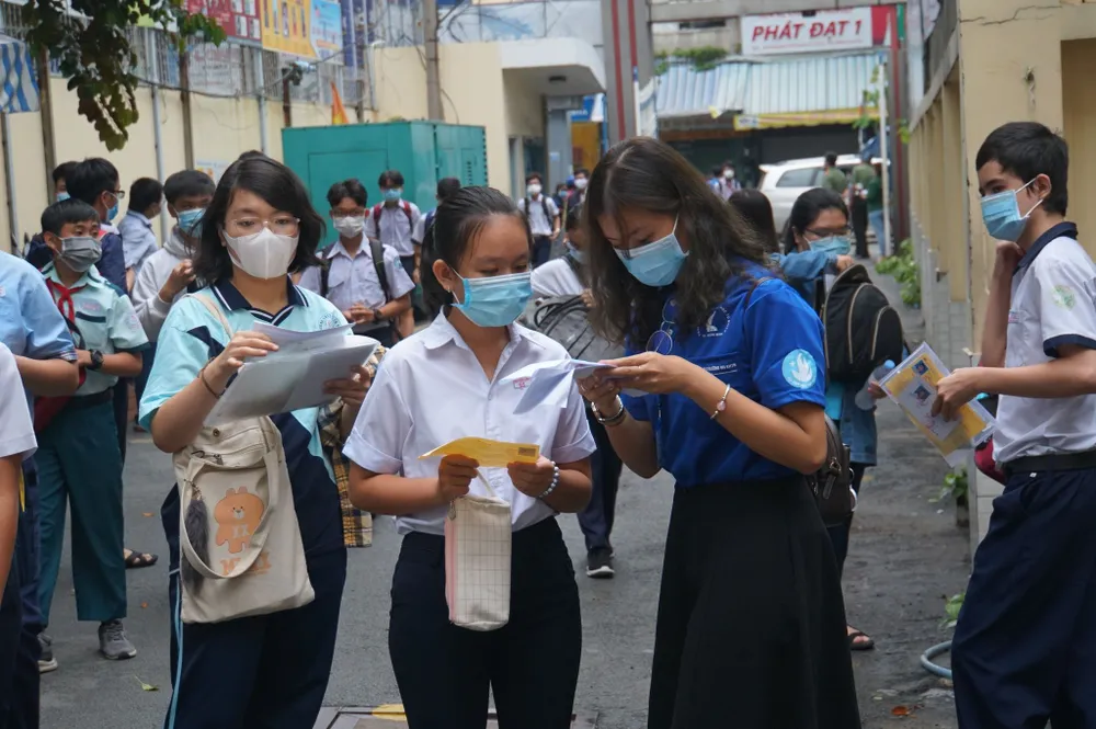 Trường Phổ thông Năng khiếu (ĐHQG TPHCM) công bố điểm thi vào lớp 10 ảnh 1