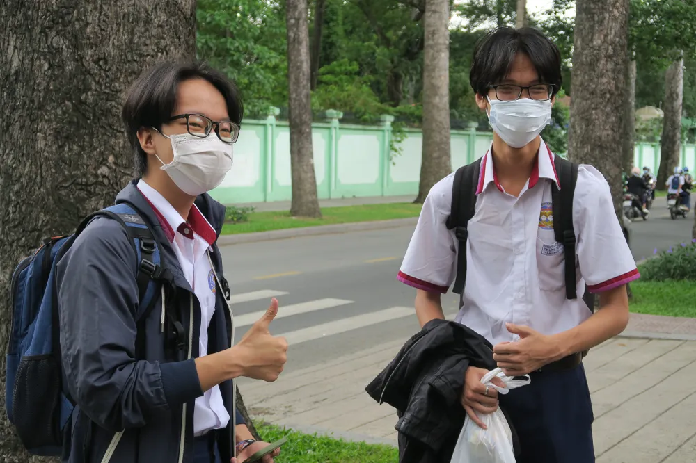 TPHCM: Thí sinh than khó với đề thi hai môn Sinh học và Lịch sử ảnh 4