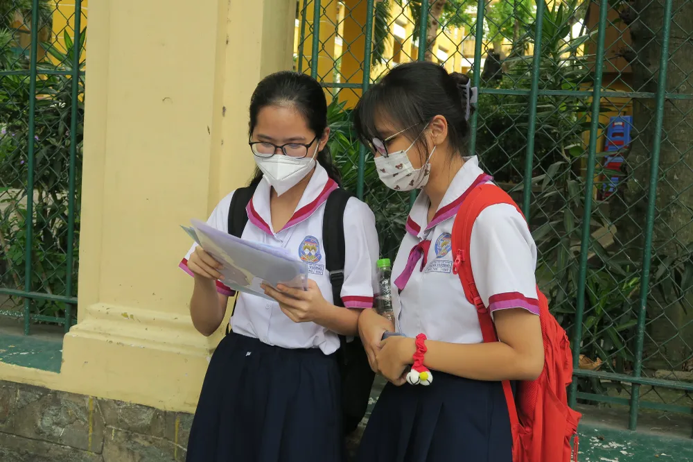 TPHCM xét công nhận tốt nghiệp THPT đối với thí sinh đang điều trị hoặc cách ly y tế do ảnh hưởng dịch Covid-19 ảnh 1