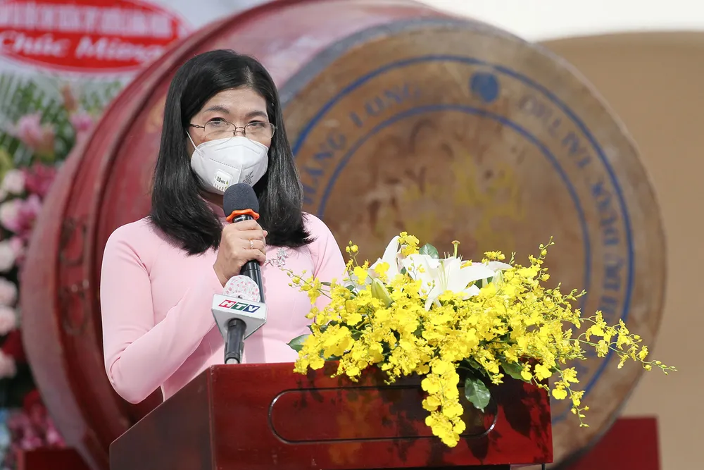 Lễ khai giảng đặc biệt với nhiều xúc động tại Trường THPT chuyên Lê Hồng Phong ảnh 2