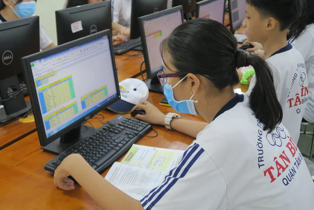 TPHCM: Để dạy, học trực tuyến hiệu quả phải thay đổi tâm lý giáo viên và học sinh  ảnh 1