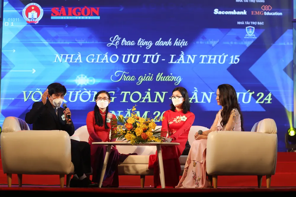 Vinh danh các Nhà giáo ưu tú và trao giải thưởng Võ Trường Toản lần thứ 24 năm 2021 ảnh 4