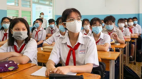 TPHCM: Kiểm tra cuối học kỳ 1 theo cả hai hình thức trực tiếp và trực tuyến ảnh 1