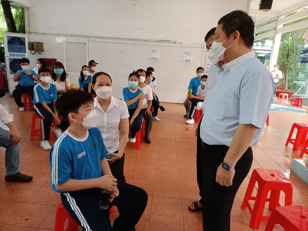 Ngày đầu tiêm vaccine cho trẻ từ 5 đến dưới 12 tuổi: Chú trọng an toàn hơn số lượng ảnh 5