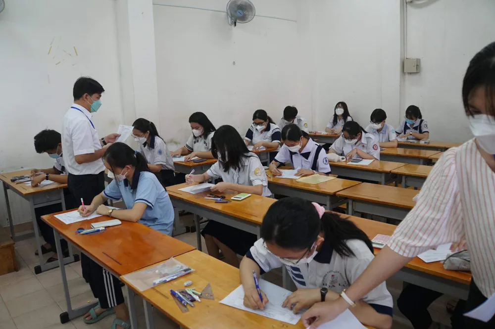 Gần 2.300 thí sinh tranh suất học lớp 10 Trường Phổ thông Năng khiếu - Đại học Quốc gia TPHCM ảnh 2